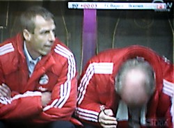 Niedergeschlagen, am Ende: J&uuml;rgen, Uli und der FC Bayern