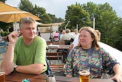Frisches Pils auf der Terrasse des Ekebergrestaurants