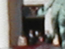 Die k&ouml;nigliche Familie auf dem Schlossbalkon, v.l.n.r.: Kronprinzessin Mette-Marit, Kronprinz Haakon, K&ouml;nigin Sonja (mit wei&szlig;em Handschuh, huldvoll winkend), K&ouml;nig Harald