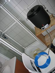 Und nun l&auml;uft die W&uuml;rze durch den Gegenstromk&uuml;hler ...