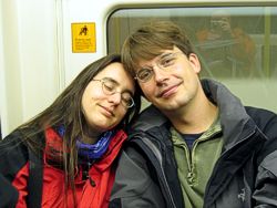 Franziska (Bildmitte) und Sebastian (mit Brille)