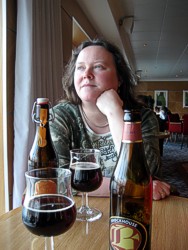 Noch alles gesund: Biere testen w&auml;hrend der Hinfahrt an Bord der Kopenhagen-F&auml;hre