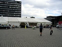 Bierzelt auf dem Campus